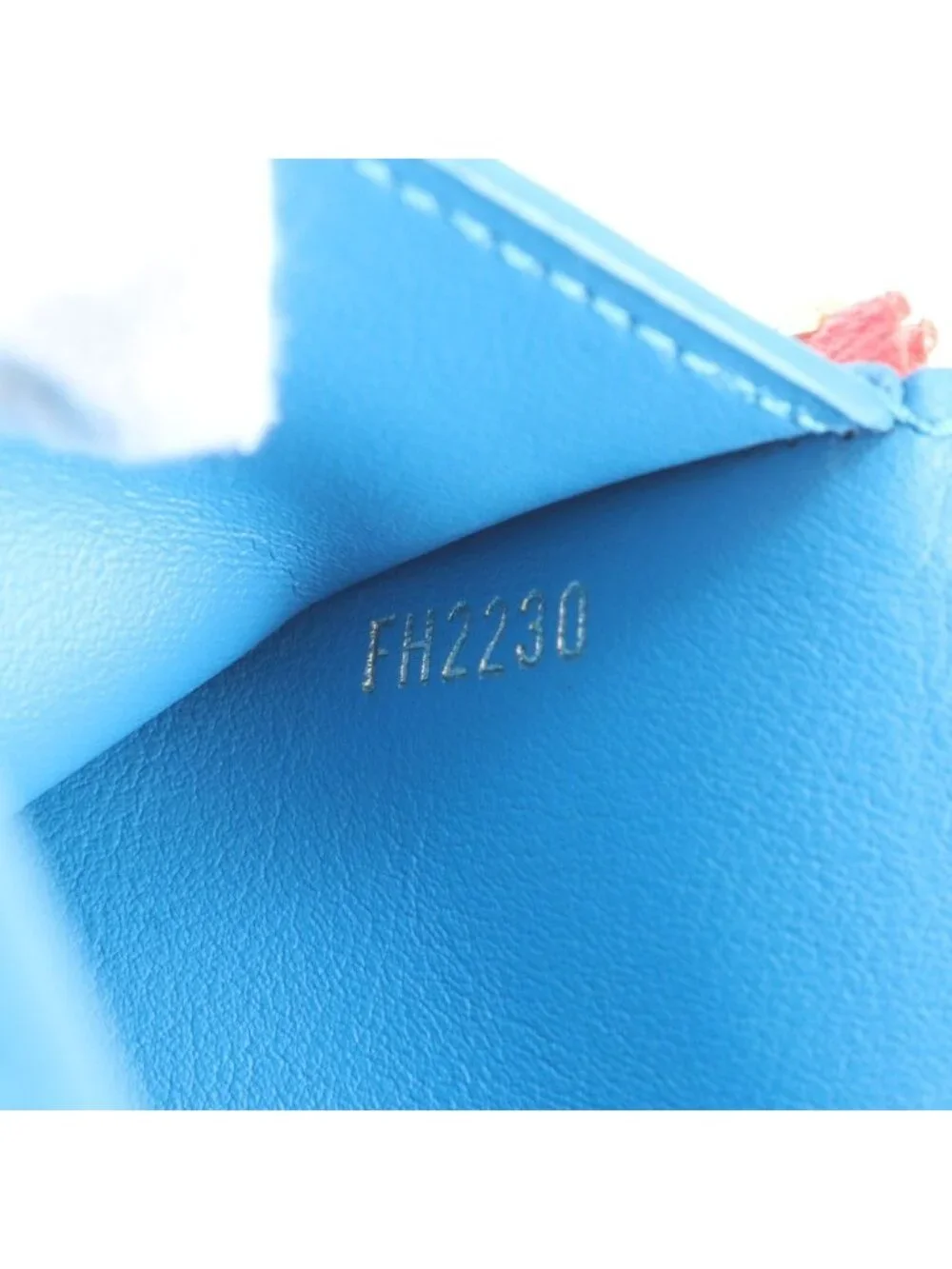 Louis Vuitton Portefeuille LV Pont Neuf Leather Trifold Wallet Compact